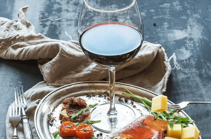Aves Del Sur Carmenere wino chilijskie wytrawne 0,75L i foodpairing